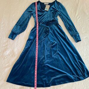 NWT: Boden Rita blue velvet belted dress, US2P